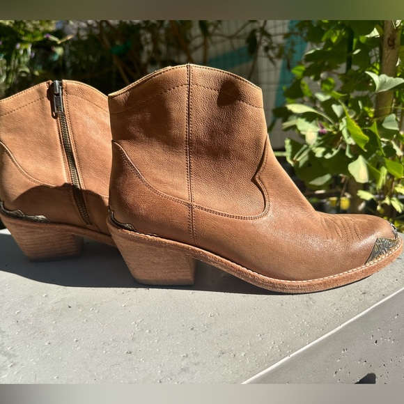 Spell Sugar Skull Boots - Picture 3 of 10